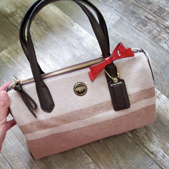 Authentic Coach satchel 10x8 - Picture 1 of 14
